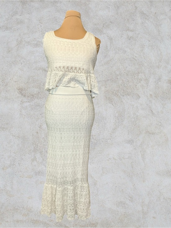 House of Harlow 1960 Dresses & Skirts - Ivory Crochet Two-Piece Maxi set